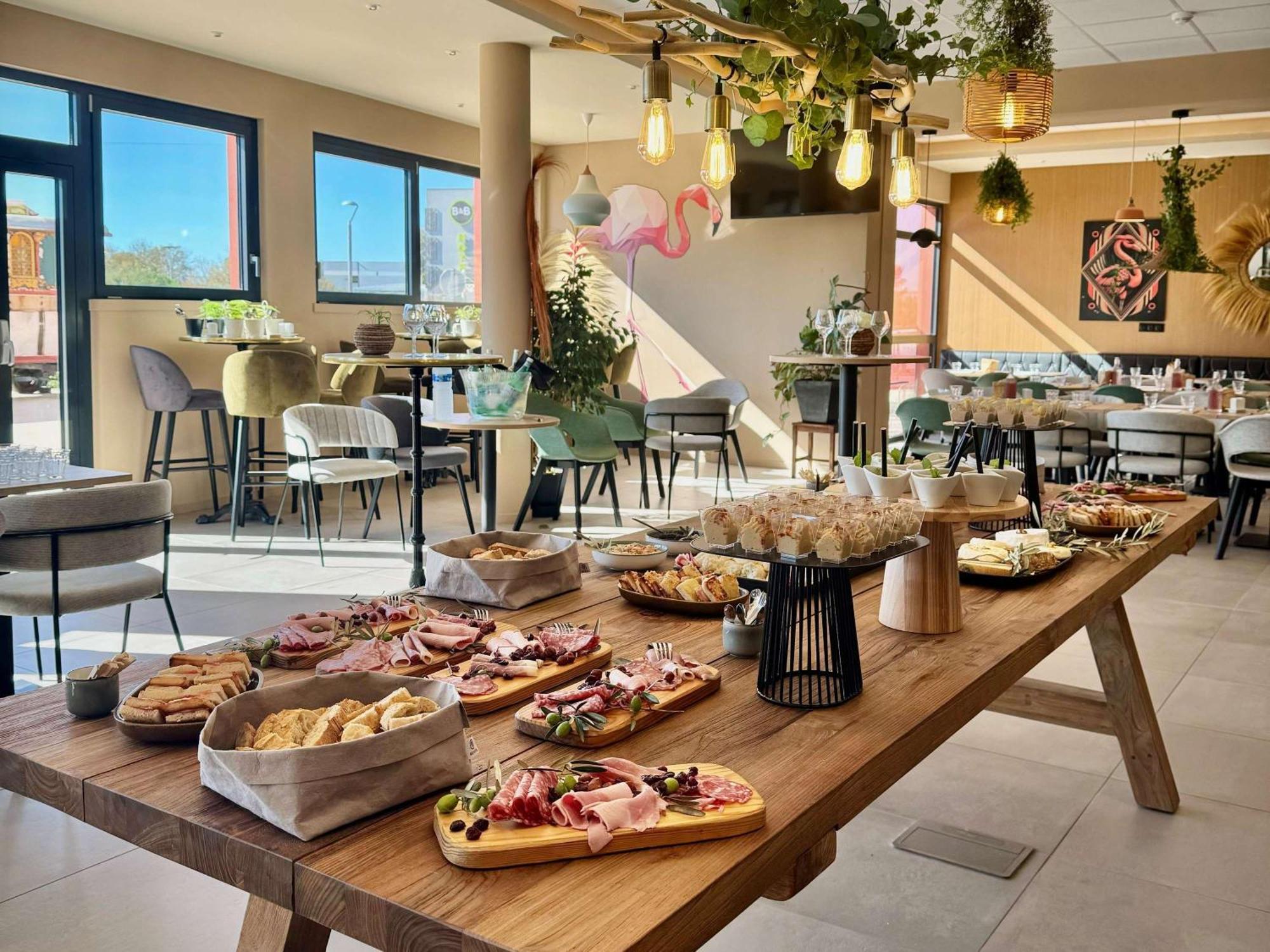 Aparthotel Adagio Access Porte De Camargue Saint-Martin-de-Crau Zewnętrze zdjęcie