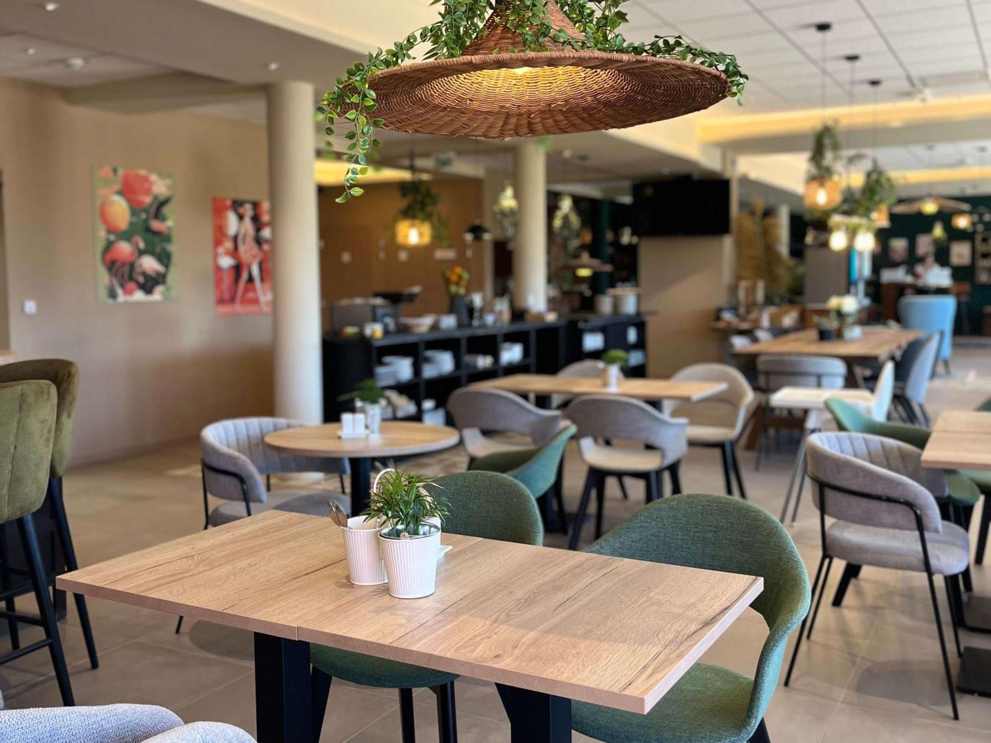 Aparthotel Adagio Access Porte De Camargue Saint-Martin-de-Crau Zewnętrze zdjęcie