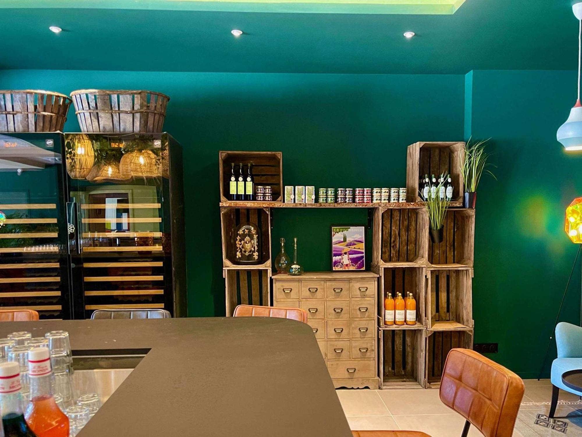 Aparthotel Adagio Access Porte De Camargue Saint-Martin-de-Crau Zewnętrze zdjęcie