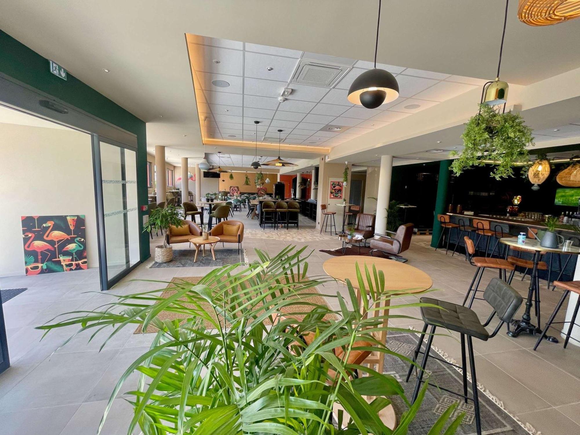 Aparthotel Adagio Access Porte De Camargue Saint-Martin-de-Crau Zewnętrze zdjęcie